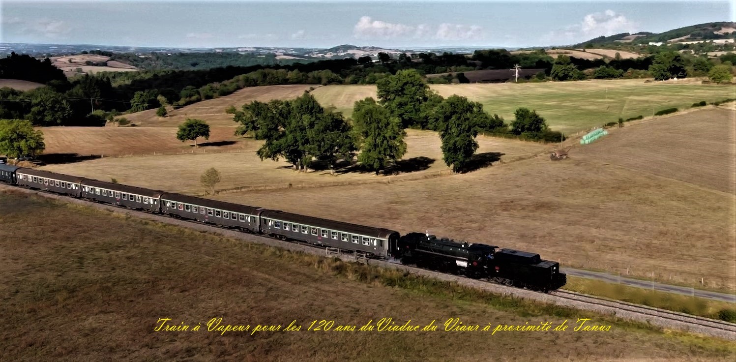 Train a vapeur pour les 120 ans du Viaduc du Viaur